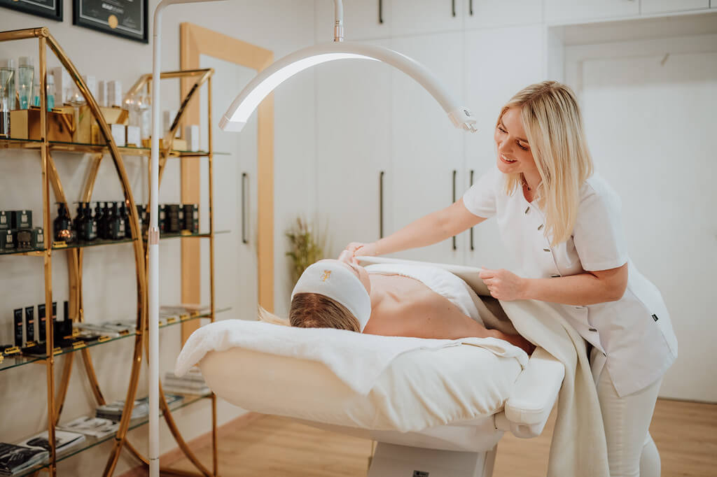 salon_veronique_zlin_kosmezika_masaze_FO8_0234-XL